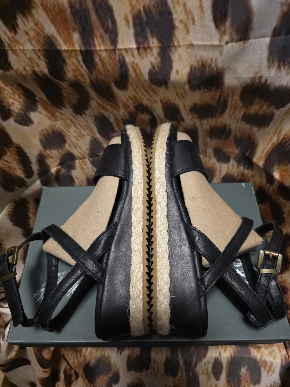 Roots The St. Tropez Tribe Leather Platform Espadrille Sandals - Size 38 / 7.5 - Picture 3 of 8